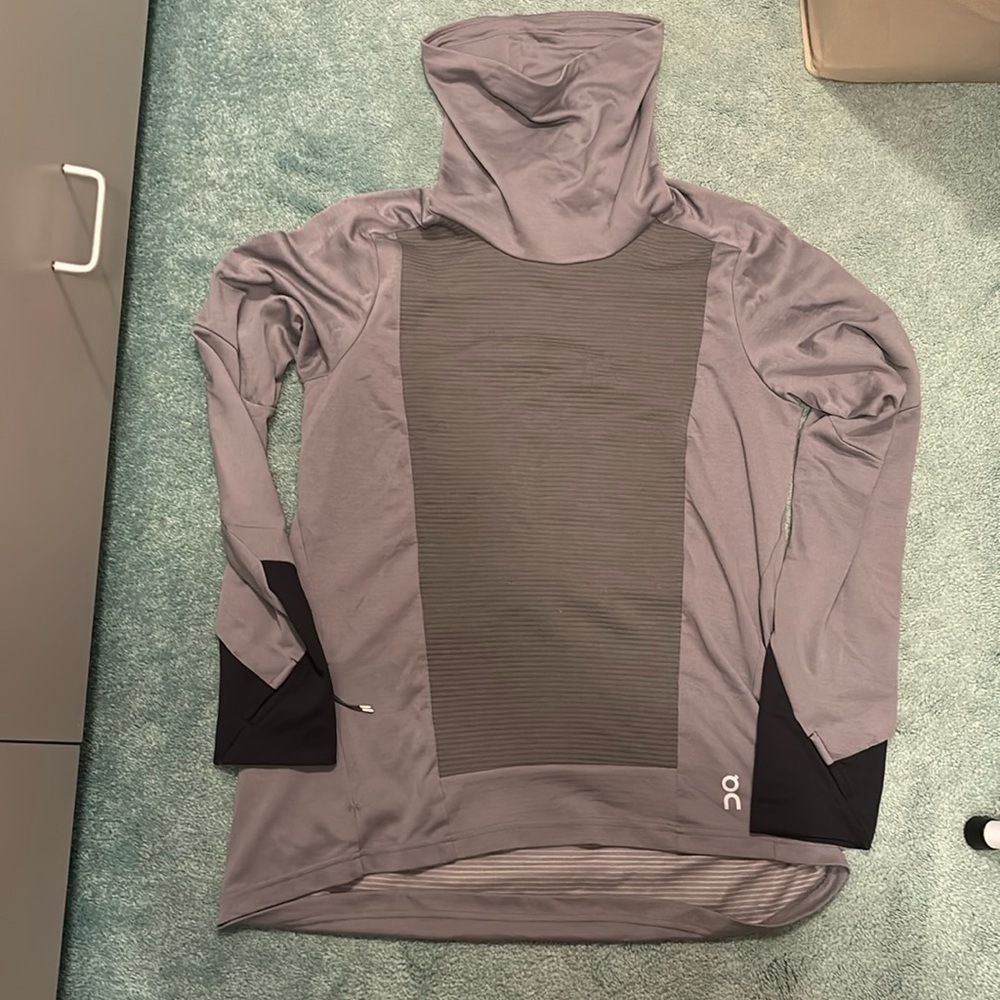 On Women’s Weather Shirt